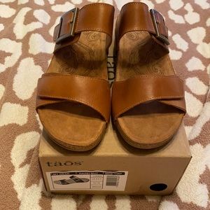 Taos “My Dear” sandals